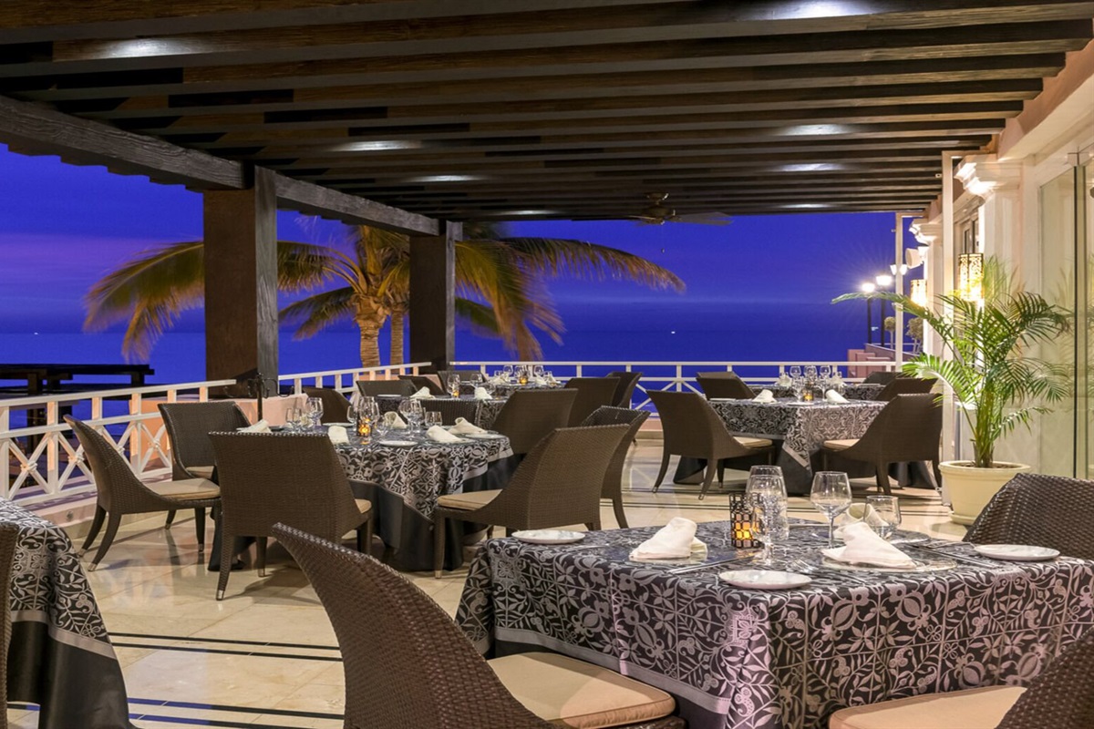 Outdoor Dining at Pueblo Bonito Rose, Vacation Travel Exclusives