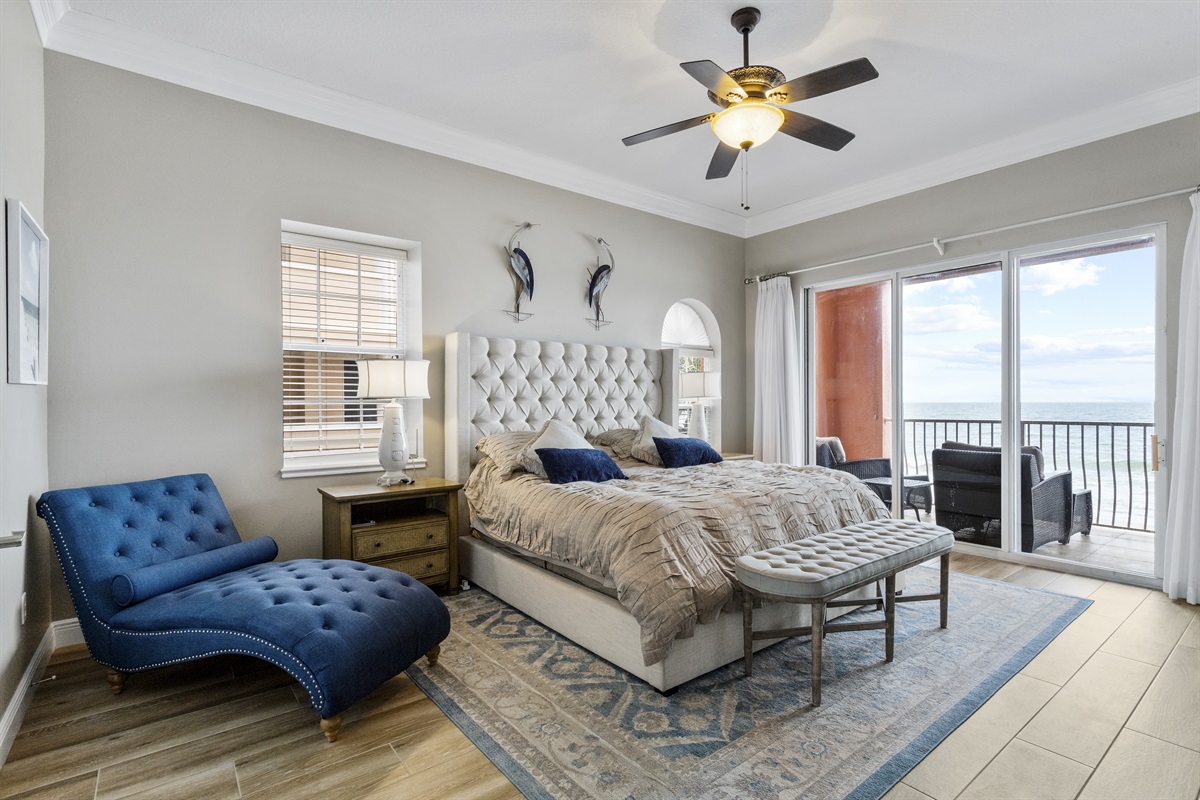 Master Bedroom, Ensuite bath