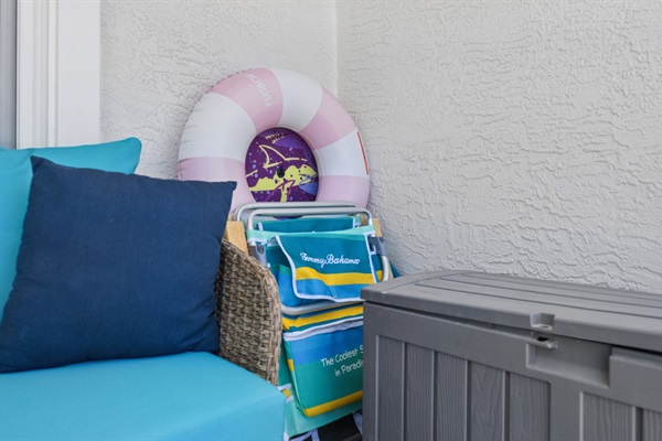 EXTRAS: Additional beach chairs, floats, boogie boards. etc..