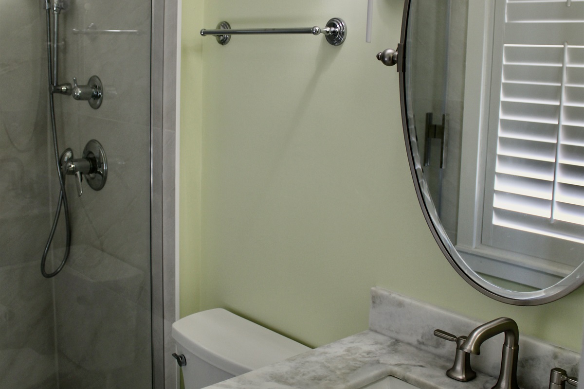 Front Ensuite Bathroom