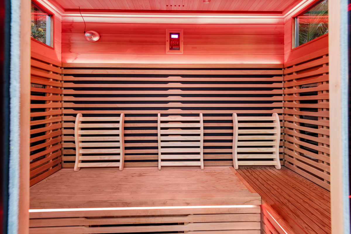 Skye’s Beach House pairs an outdoor infrared sauna with hydrotherapy spas, creating a stronger wellness offering than a standard beach-house stay.