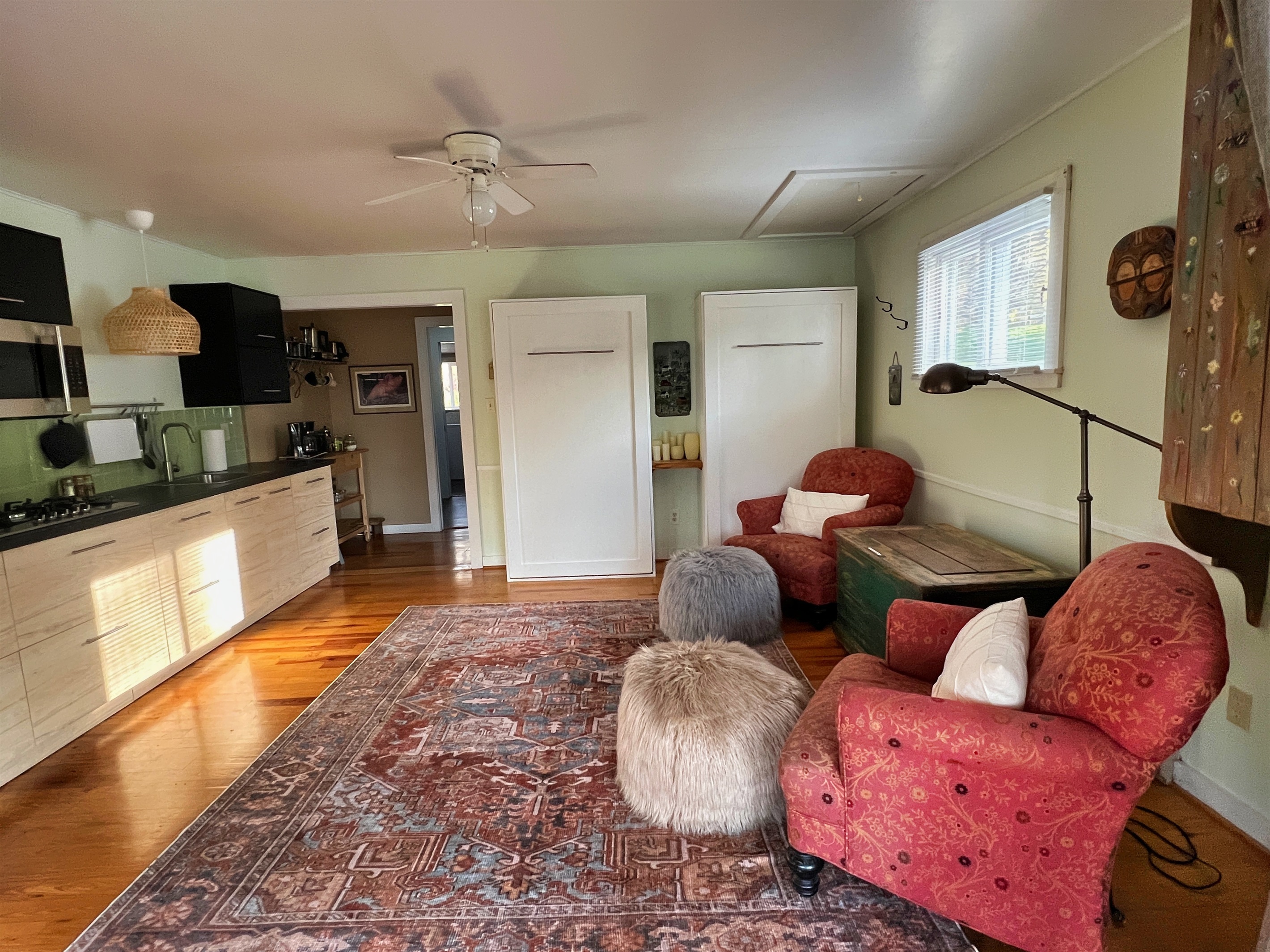 Little Pines kitchen & living area