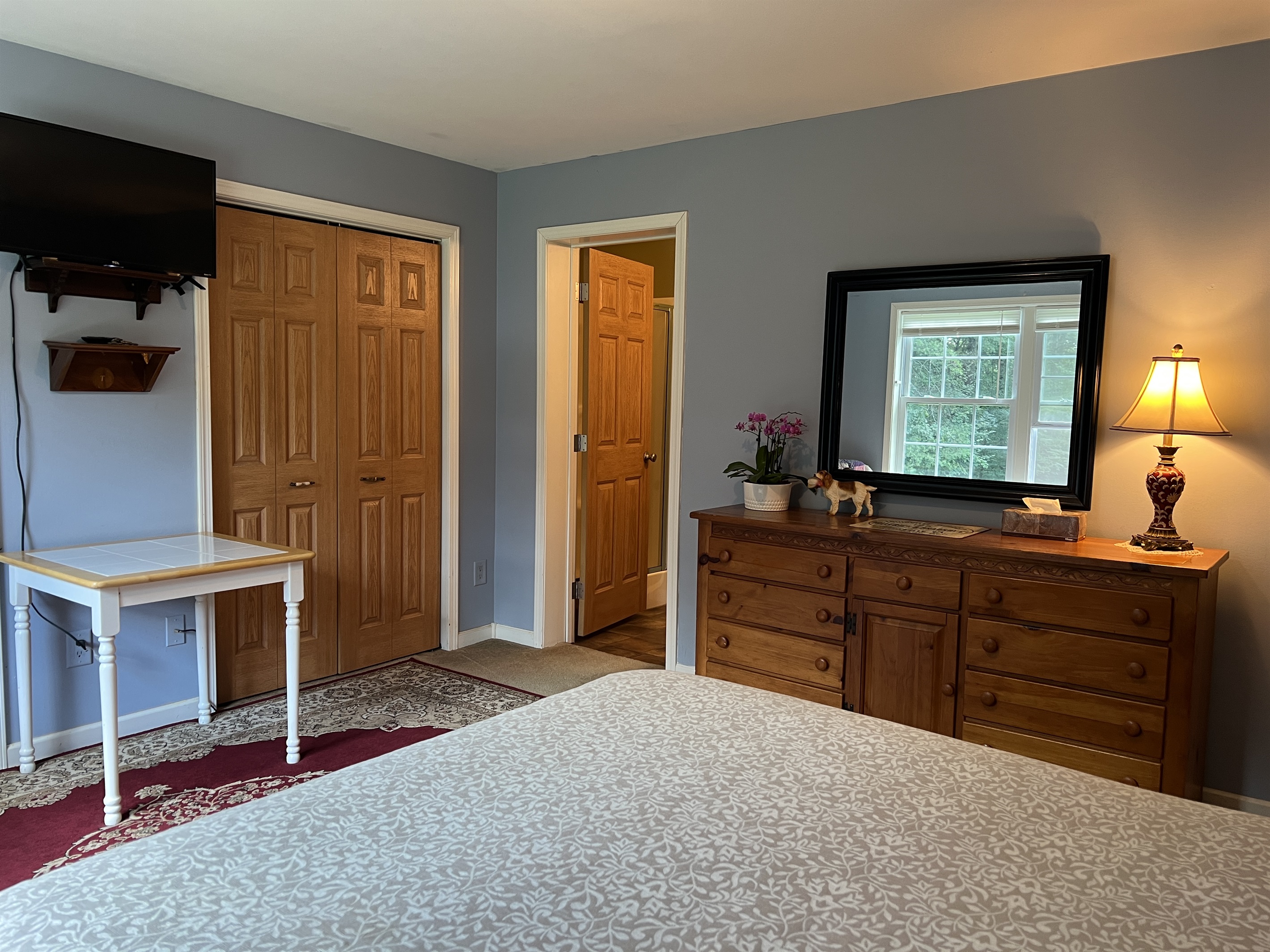 Garden Room - Queen bed