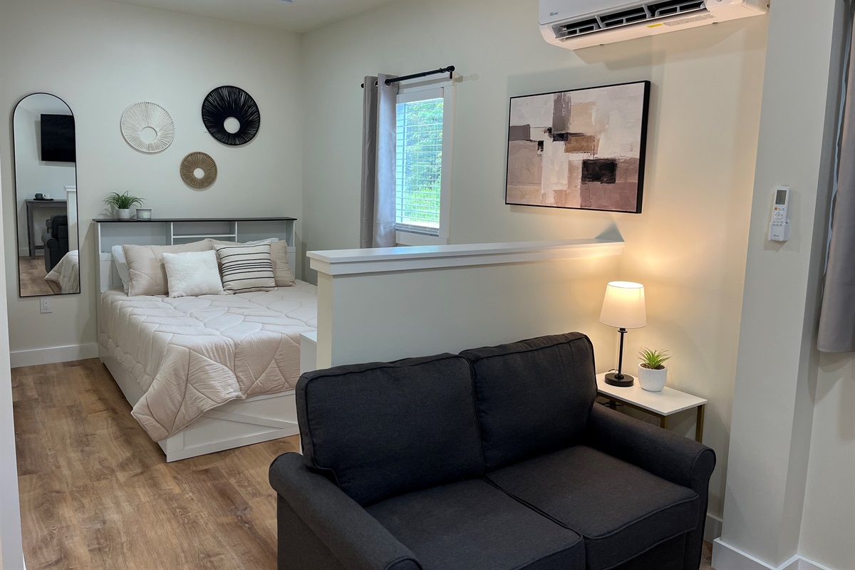 Living and sleeping area
