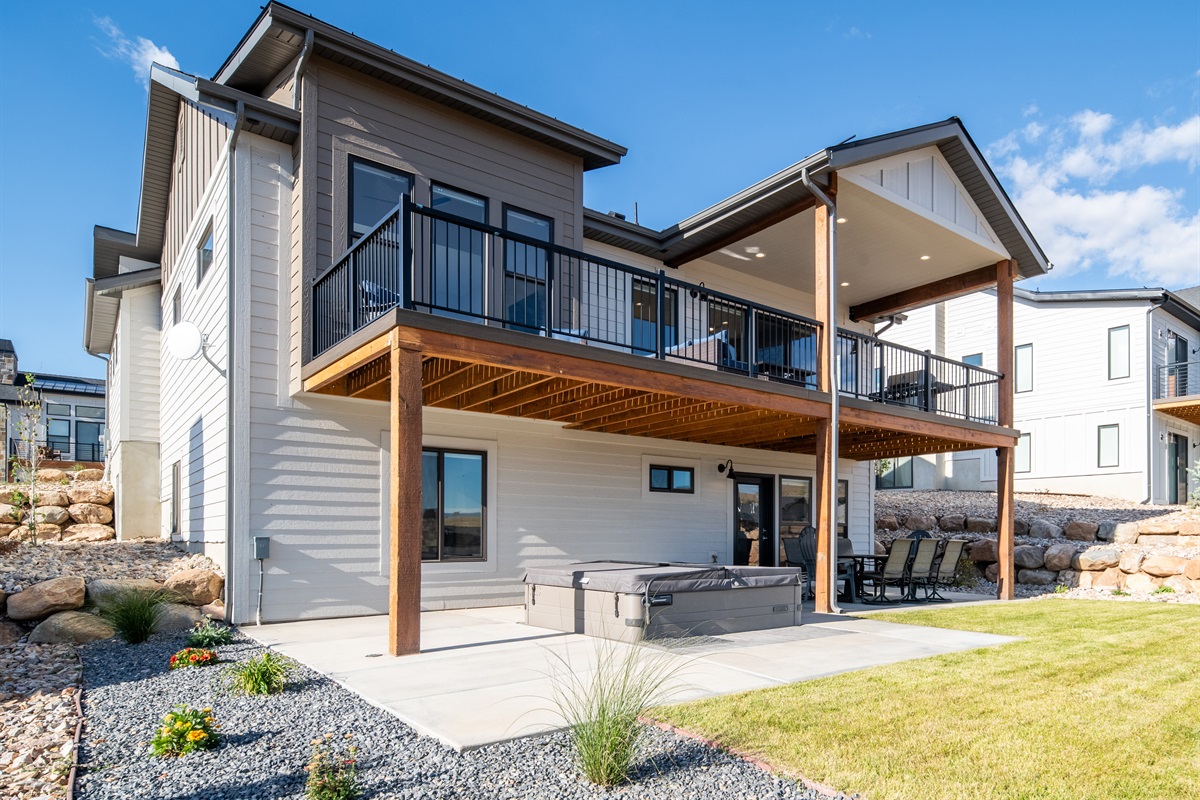 Modern mountain home with clean lines and scenic surroundings.