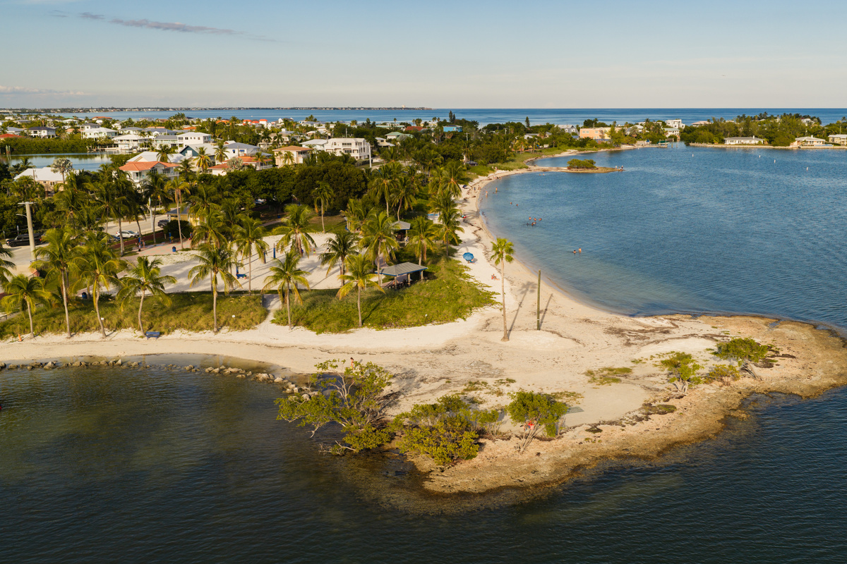 Two blocks from Sombrero beach.