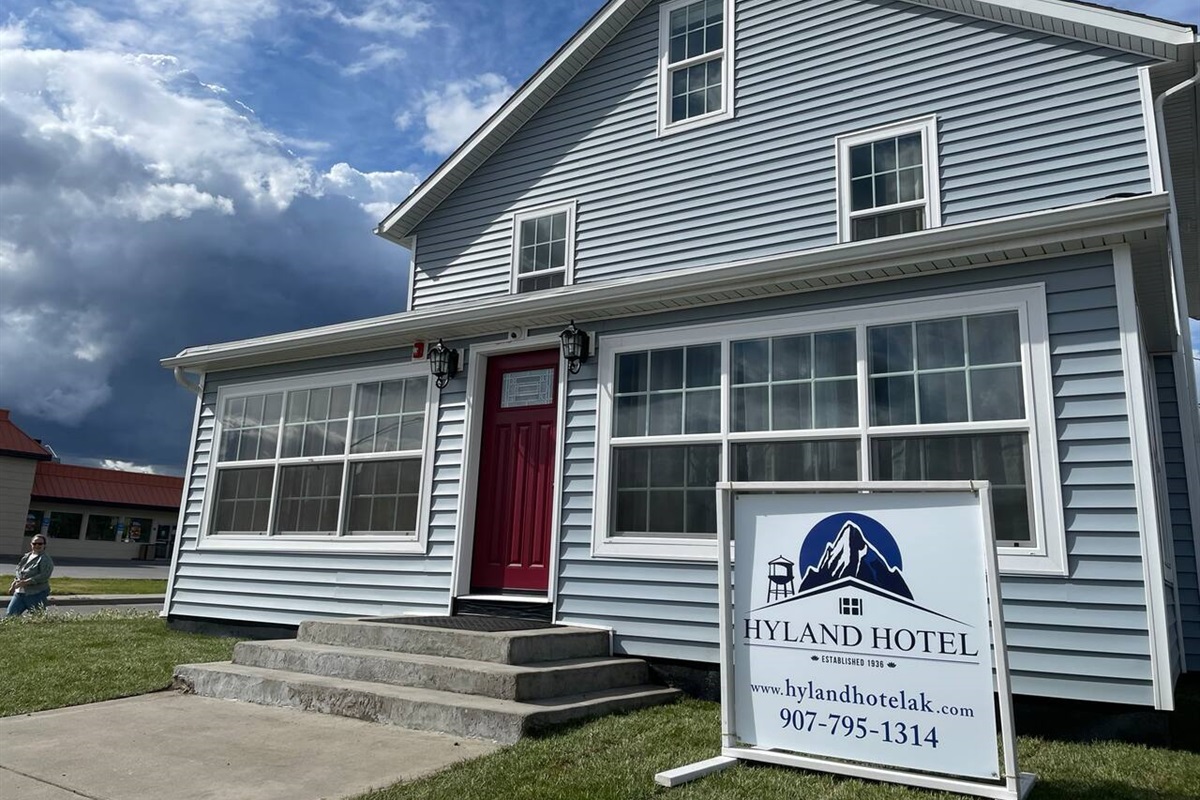 Front side of Hyland Hotel