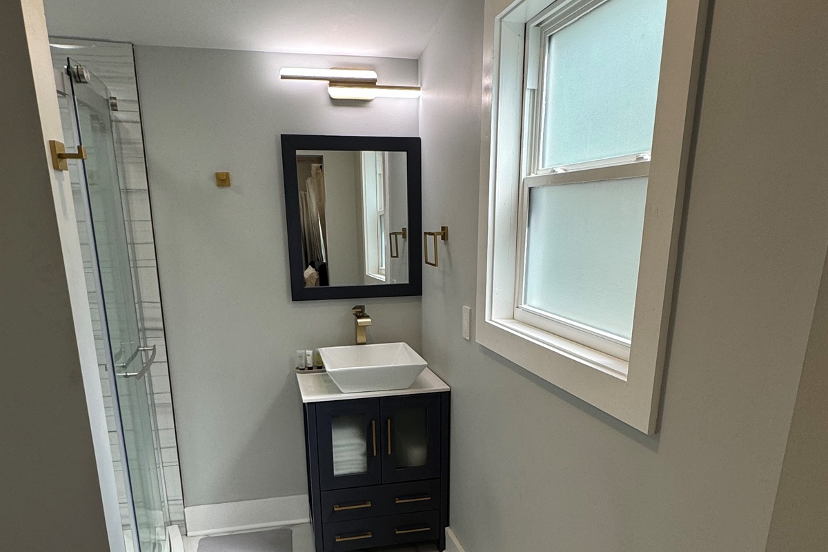 Primary Bedroom Ensuite Bathroom