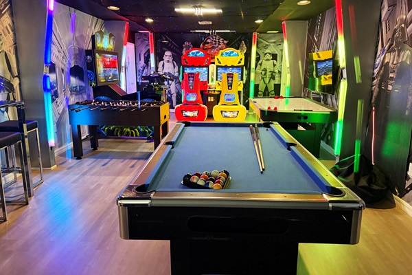 Incredible Star Wars Theme Game Room-Play Pool, Air Hockey, Foosball, Arcade Games (Alien Extermination and Outrun Car Race)