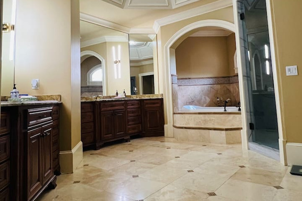  Spacious primary suite with ensuite bath and double vanity