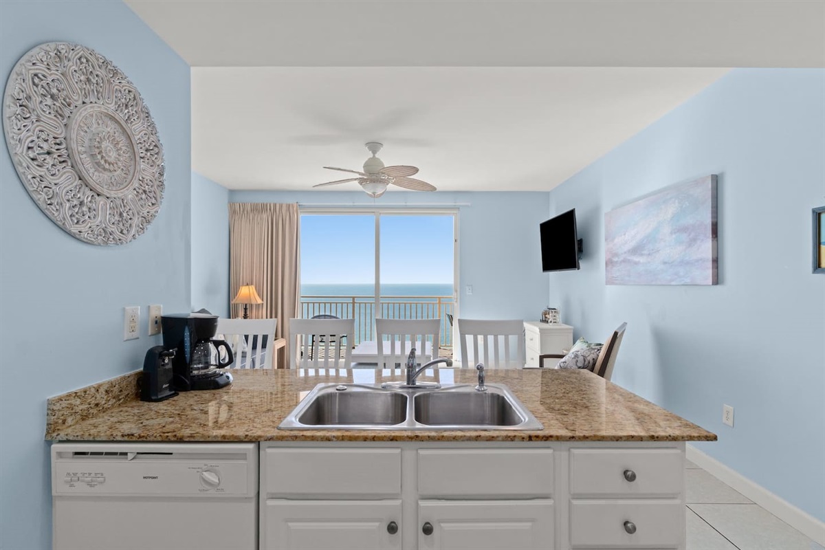 Ocean front living and dining