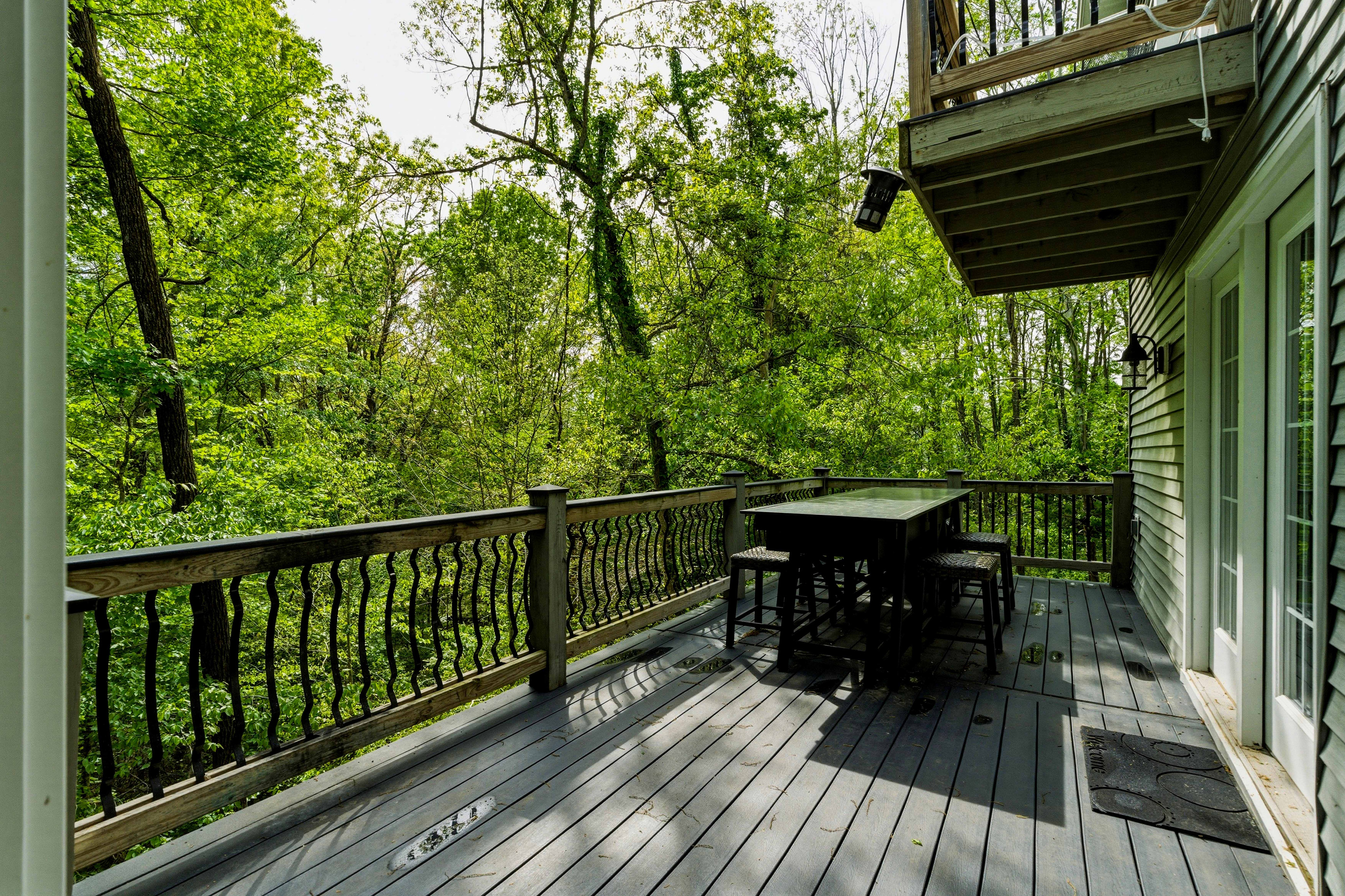 Upper level balcony