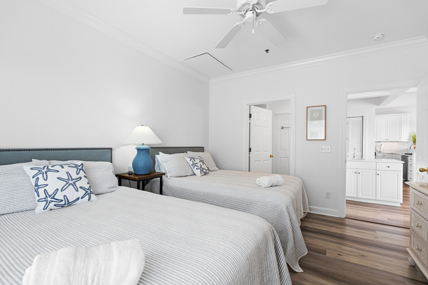 Bedroom 4 (2 Queen Beds)