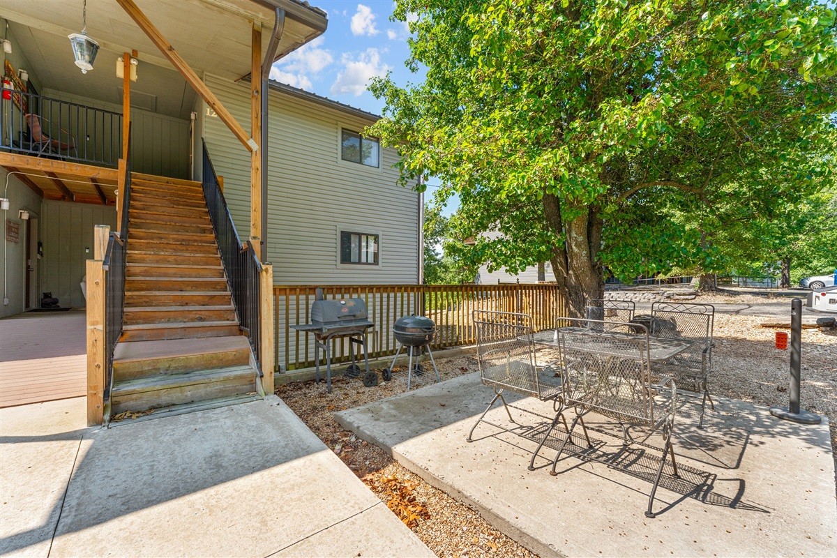 A quiet exterior landing and end-unit feel add to the sense of privacy here.
