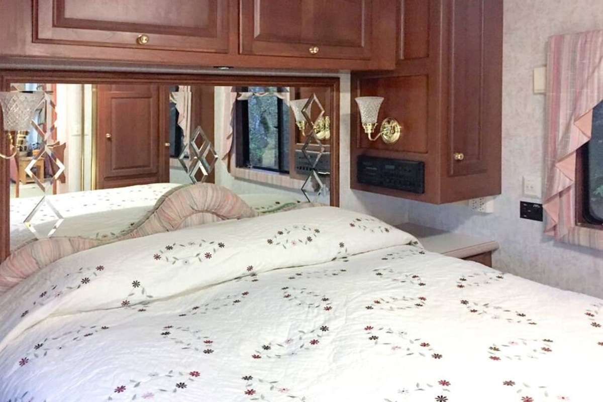 Queen Sized Bed, Side Tables and Plugs