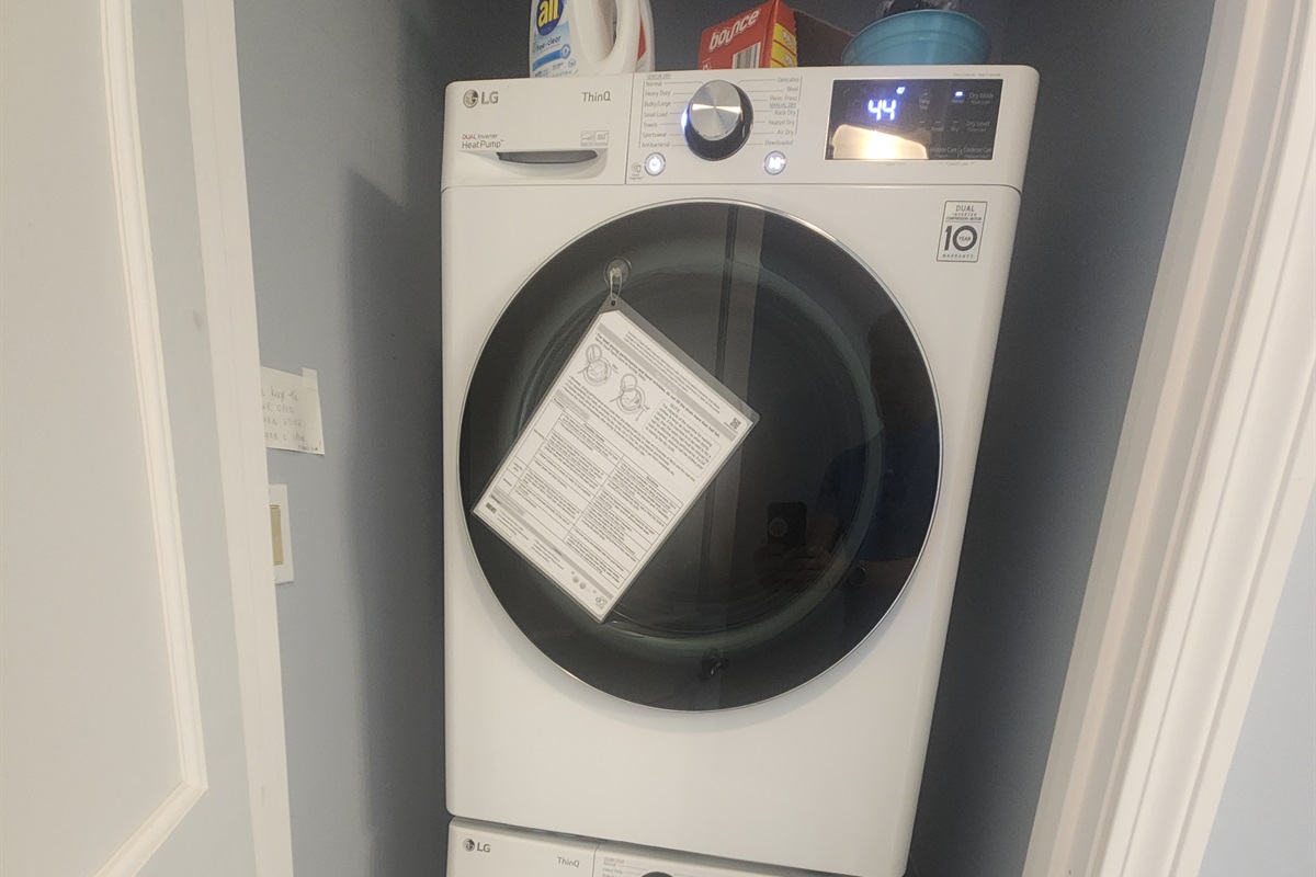 Washer/Dryer in Unit