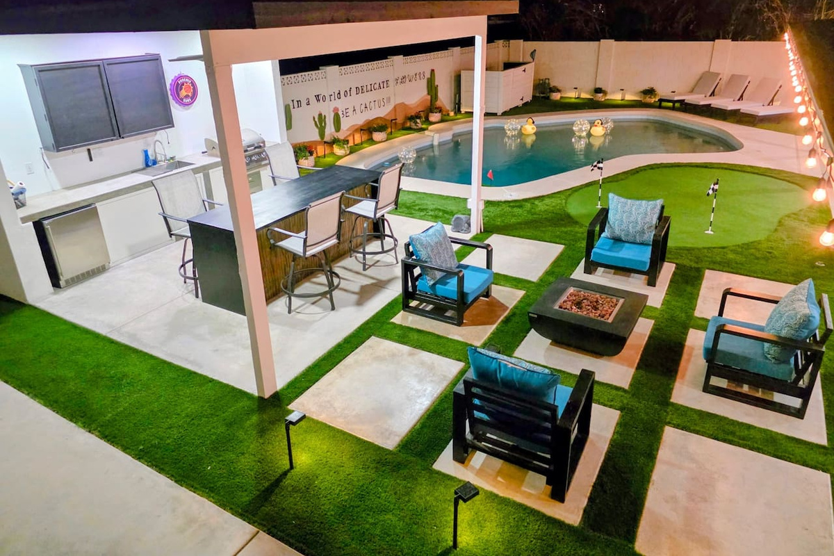Come for the sunshine, stay for the vibe. A laid-back resort-style desert retreat created for easy days, glowing nights, memorable Cactus Chill moments.