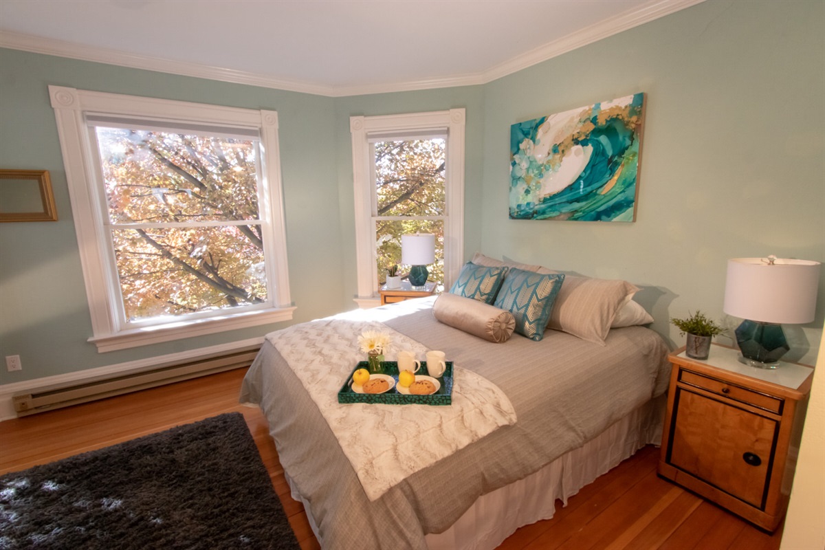 Bedroom #3 of 4: Queen bed