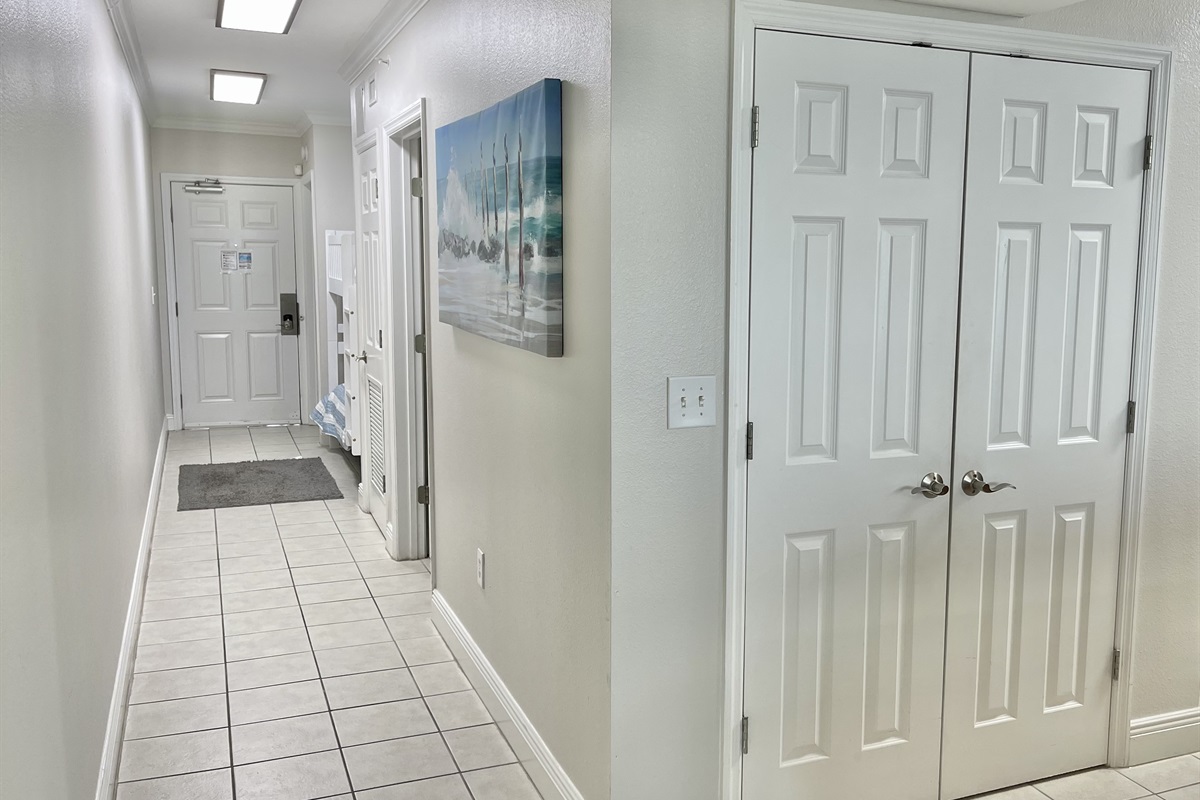 Fully Equipped Kitchen Hall Pantry - Store all your favorite or local snacks