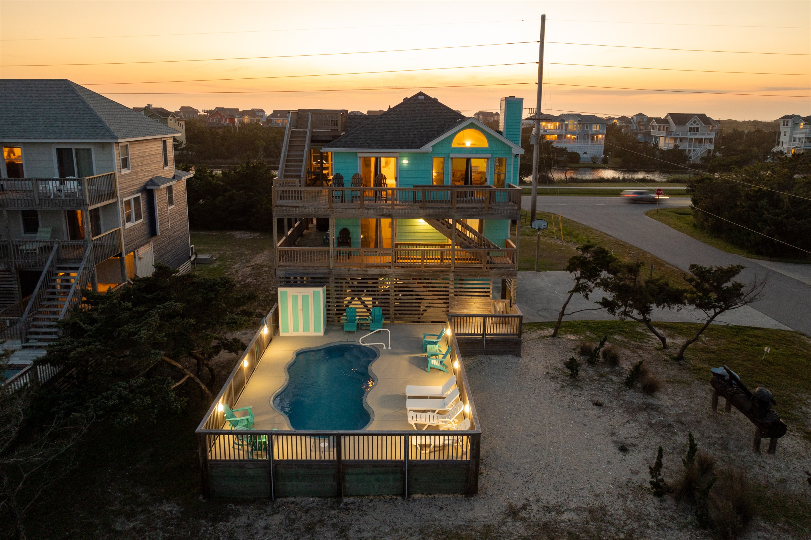 Semi-Oceanfront water views Private Heated 3