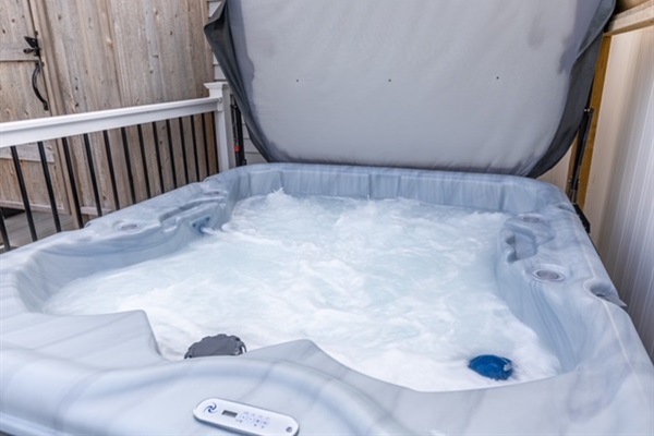 ahhhhhhh! Hot tub is open year round