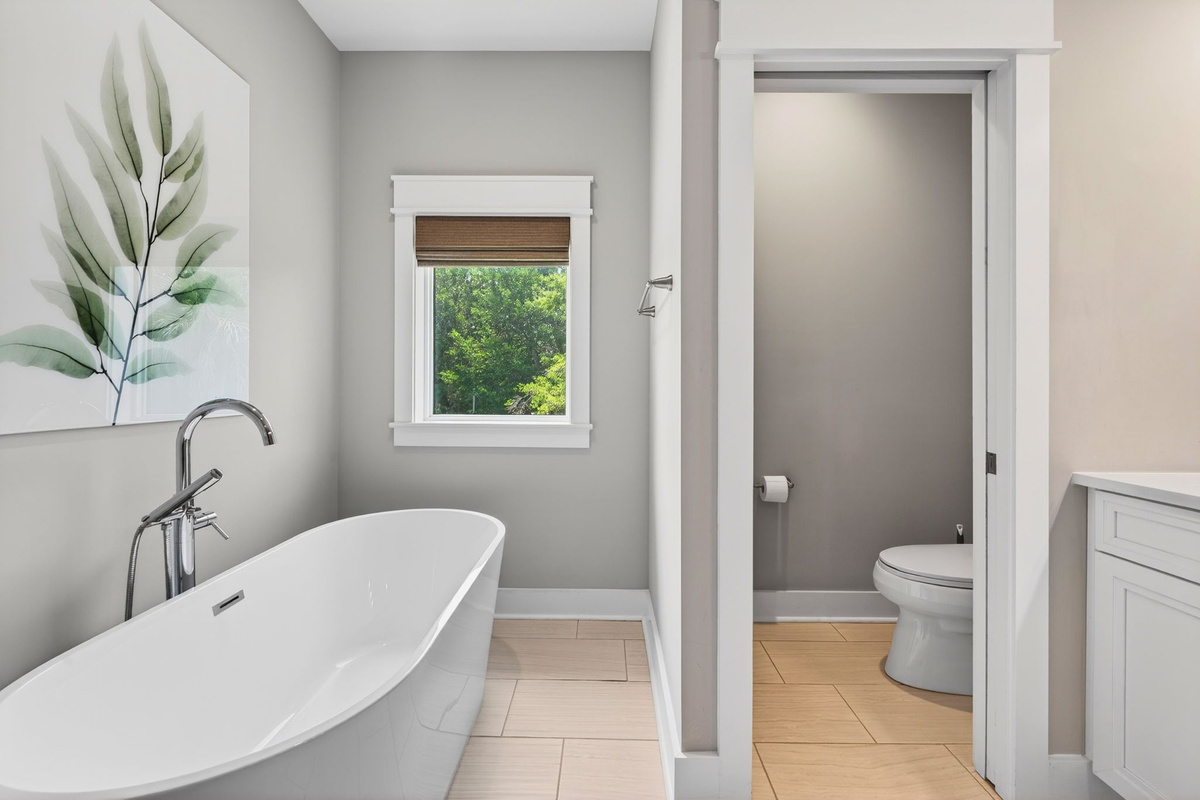 Ensuite Bathroom 2 | Driftwood Dreams | 105 Forest Trail | Isle of Palms, SC | IOP Escapes