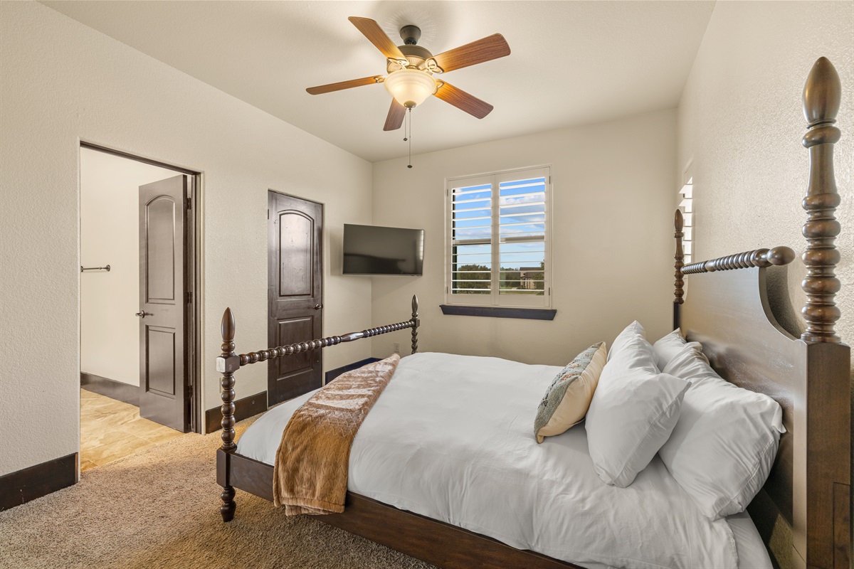 Bedroom 5 with private bath