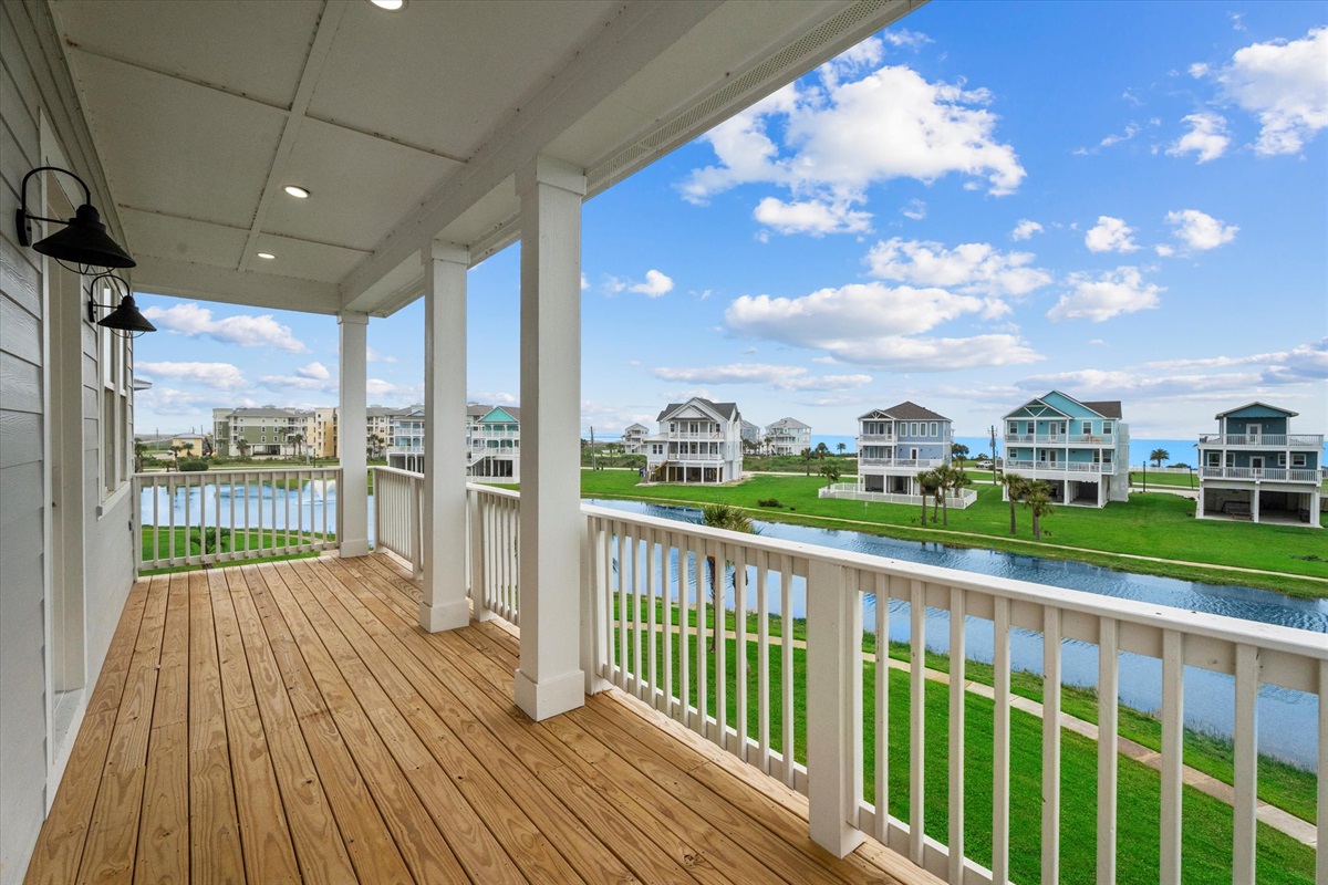 95cdcc288ce442ccb16ccd3fc9b2f408 Large | Beachhouse | Texas | TX | Vacation Homes | Galveston | Crystal Beach | Kokomo | Breezy Days | Beachfront Elegance | Sunrise Serenity | Southern Sands Property Management, LLC