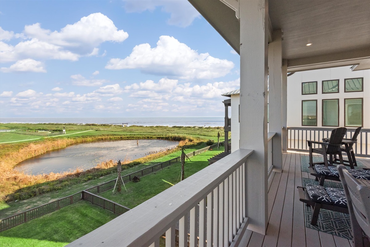 95dcb35ac11a4aae9cf1ac9c6a4f576d Large | Beachhouse | Texas | TX | Vacation Homes | Galveston | Crystal Beach | Kokomo | Breezy Days | Beachfront Elegance | Sunrise Serenity | Southern Sands Property Management, LLC