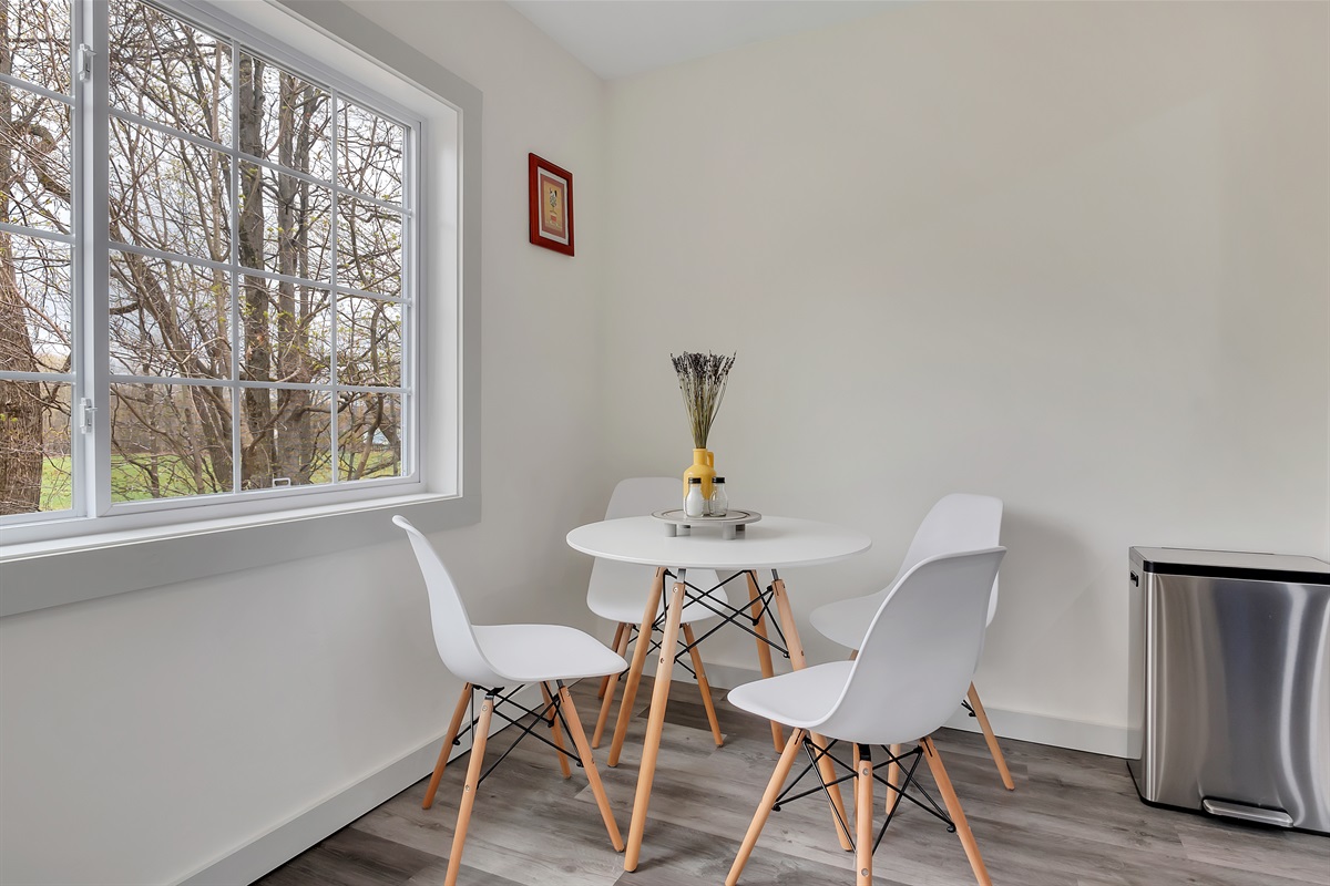 4 seats at dining table