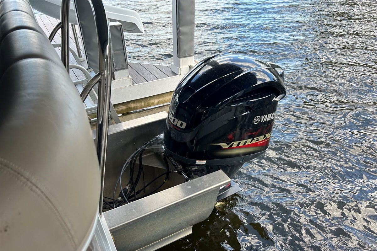 Pontoon Available to Rent  - Hosted by CalaTortugaOnLakeGaston
