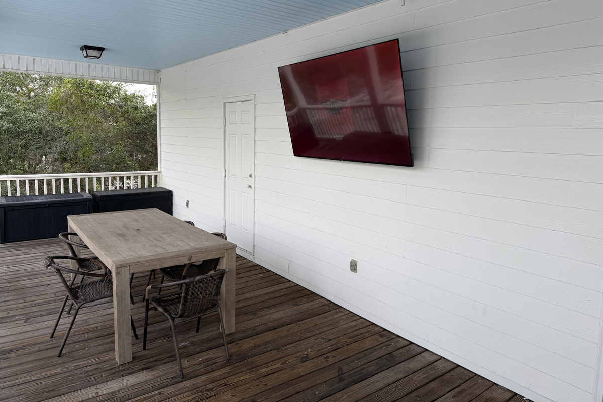 Back Patio & TV