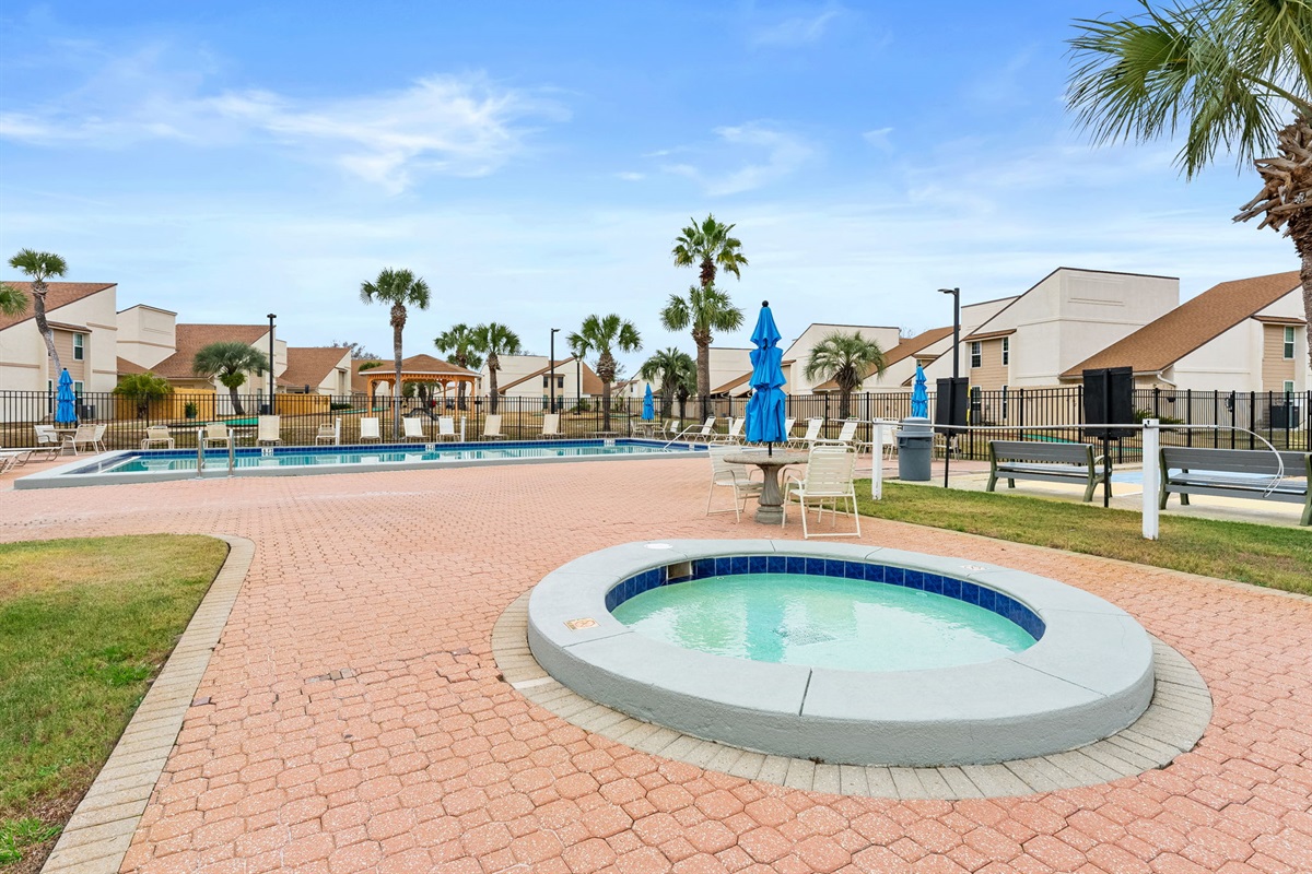 The resort offers 2 gated entrances, grills, 4 pools, tennis courts, hot tub, mini golf and more!