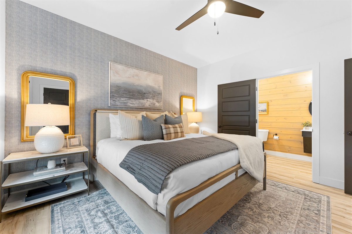 Main level King bedroom w/ ensuite bath