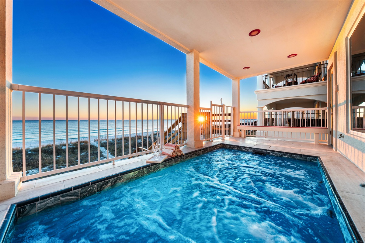 100% Direct Beachfront: No roads, no compromise. Enjoy a private beachfront pool and your own boardwalk leading straight to the soft sugar sand. This is the enviable Destin location you’ve been looking for.