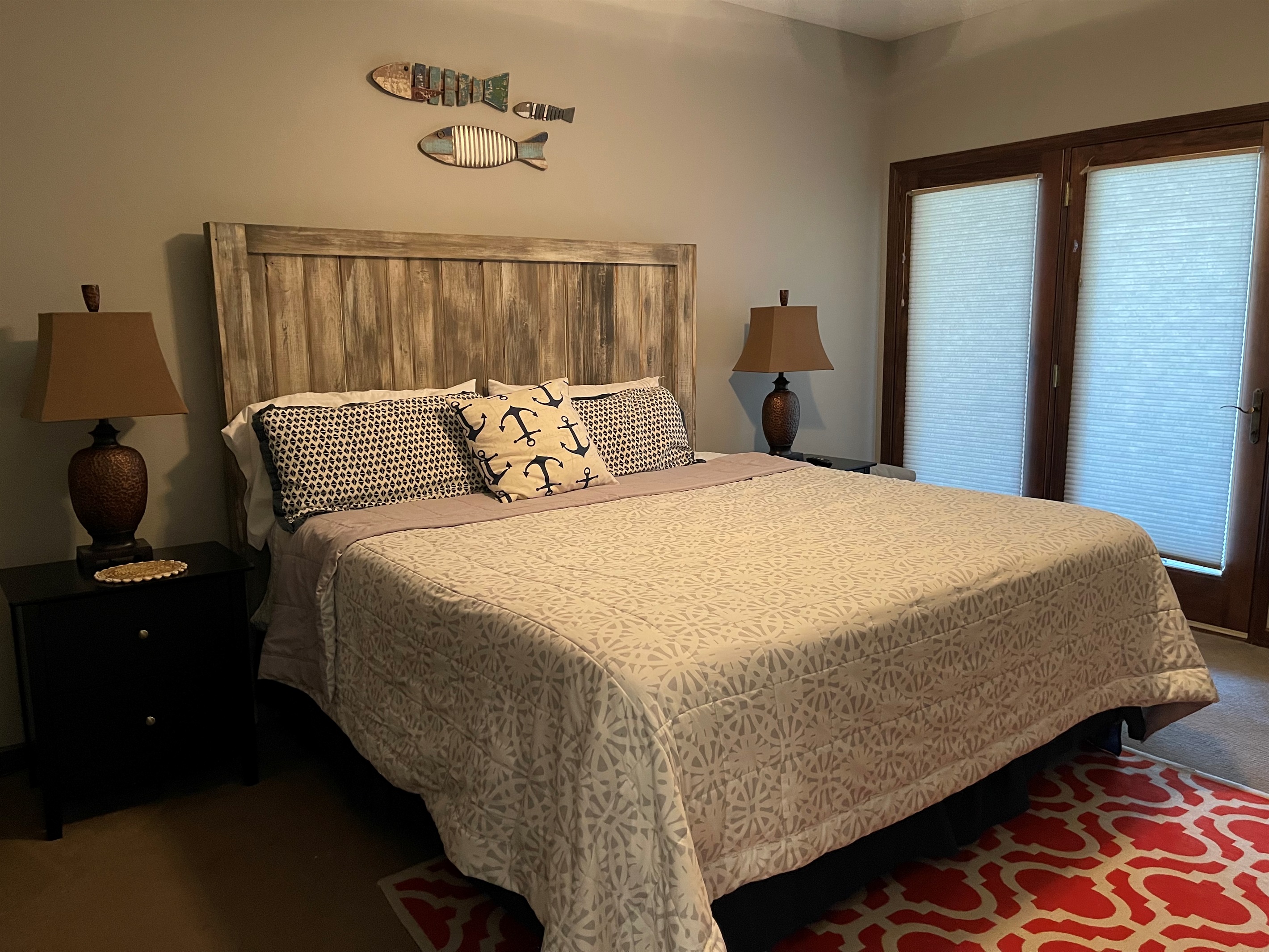 Master Bedroom w/King bed