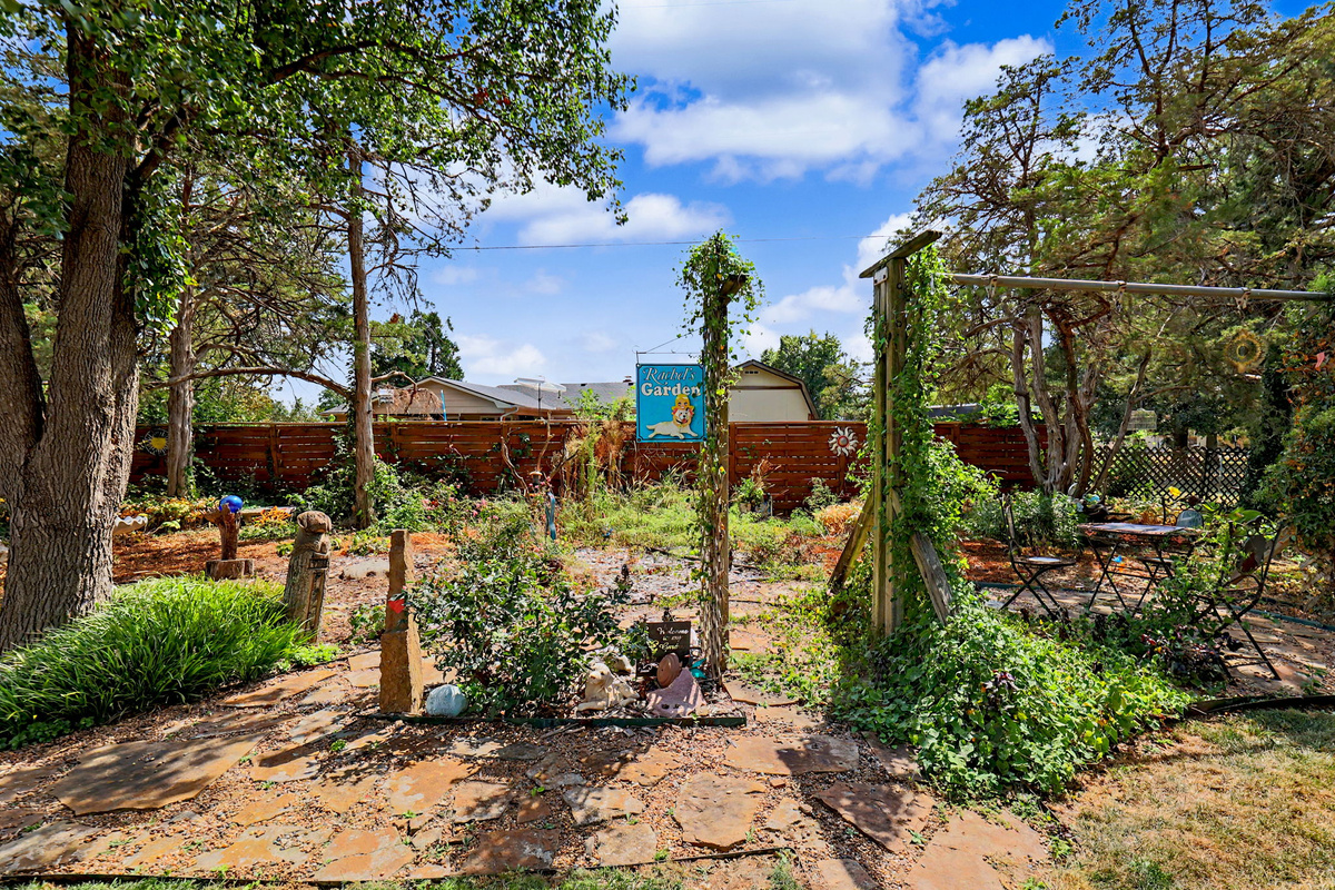 Rachel's Garden
