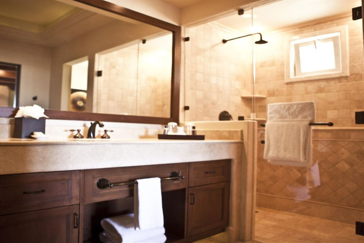 Bathroom at Montecristo, Vacation Travel Exclusives
