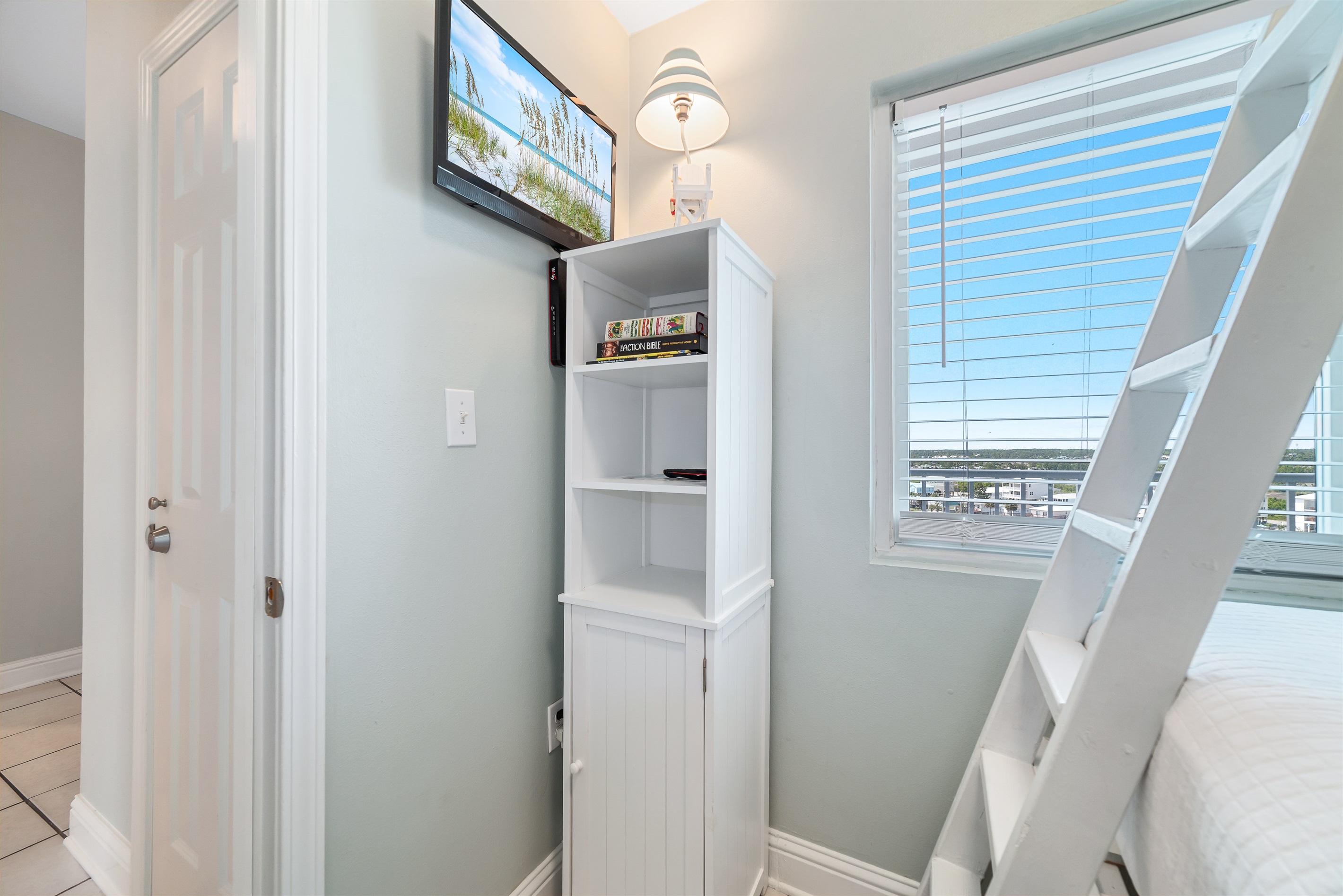 Perfect for families or groups, this Twin over Full bunk bedroom provides a fun and functional space. The thoughtful design ensures comfort and convenience for all.