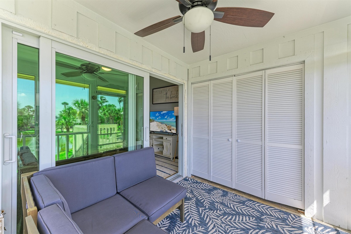 Screened in Porch and Seating