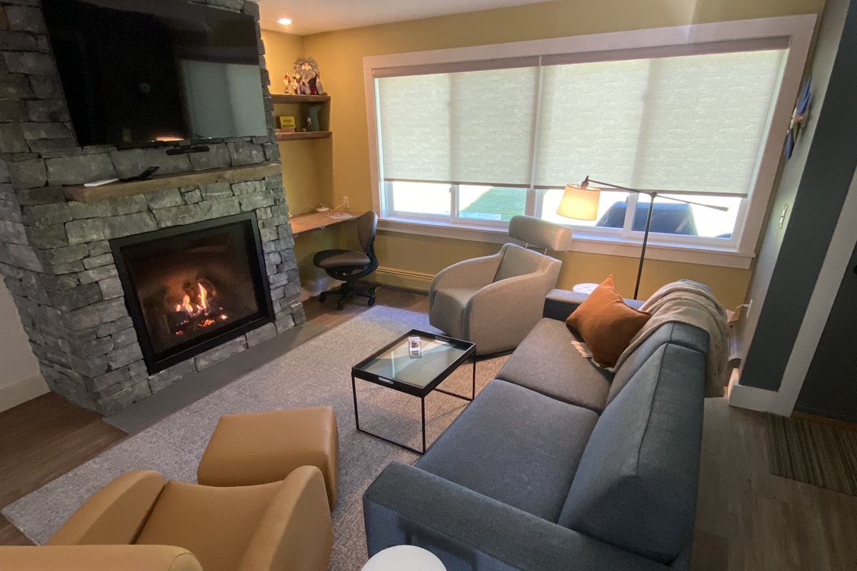 The flat panel pull down is content driven by Stowe Cable. It is also smart; making it easy to stream your favorite platforms.