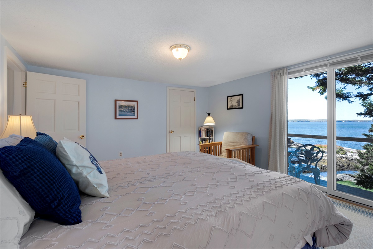 Second bedroom views and balcony