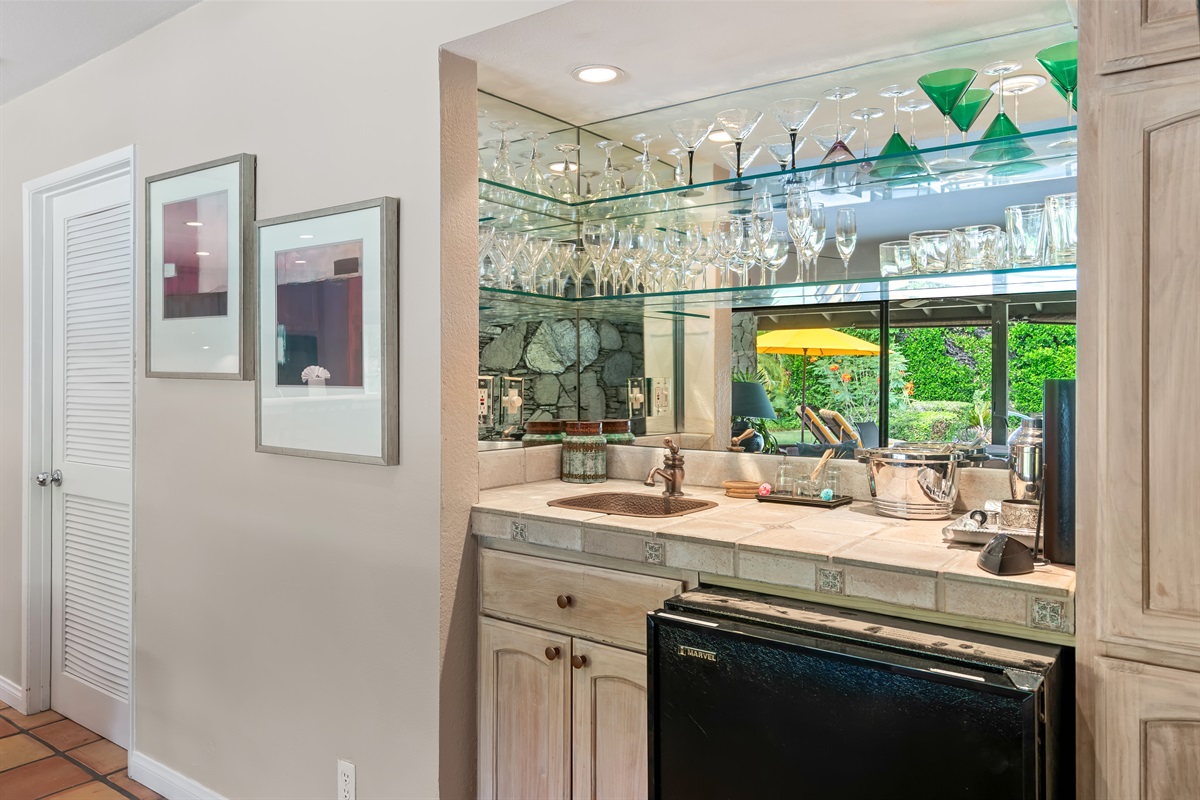 Wet bar with wine fridge