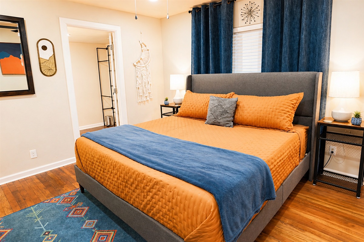 King Bedroom - Master Bedroom