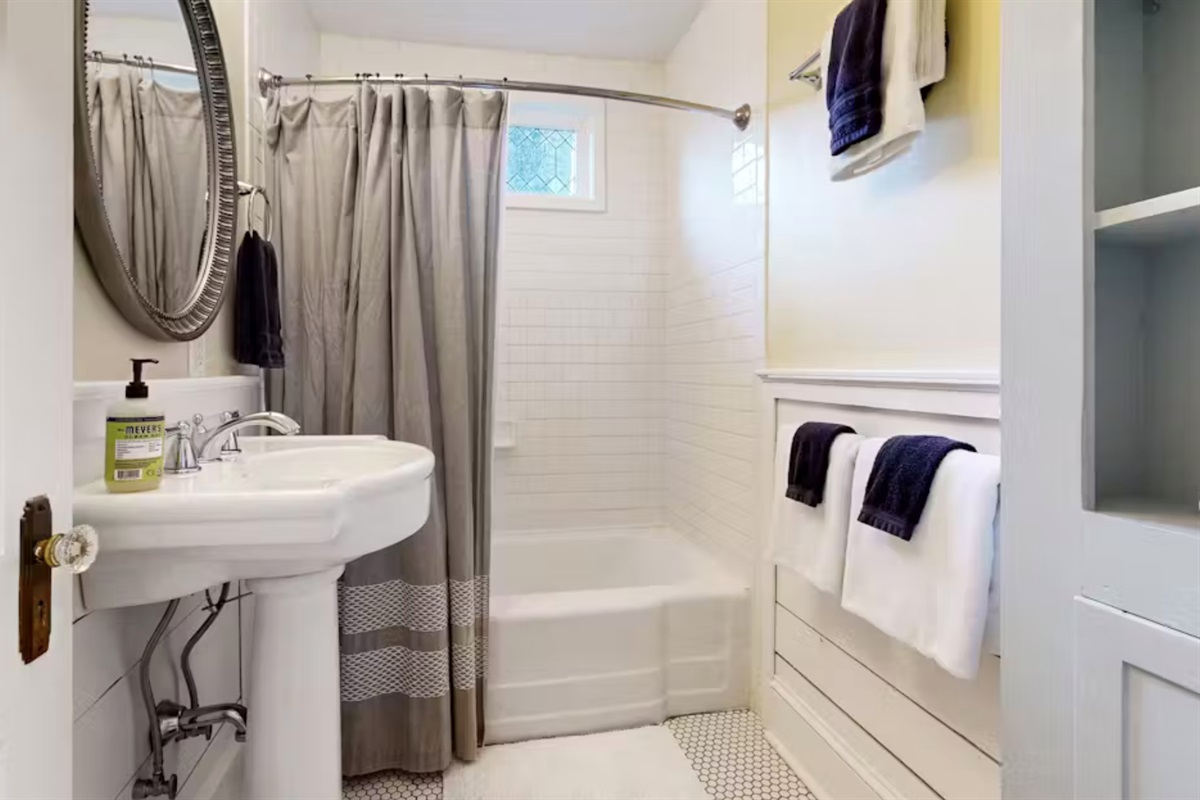Main Bathroom