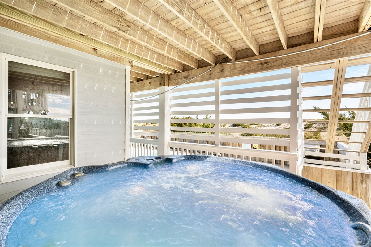 Large Hot tub for relaxing