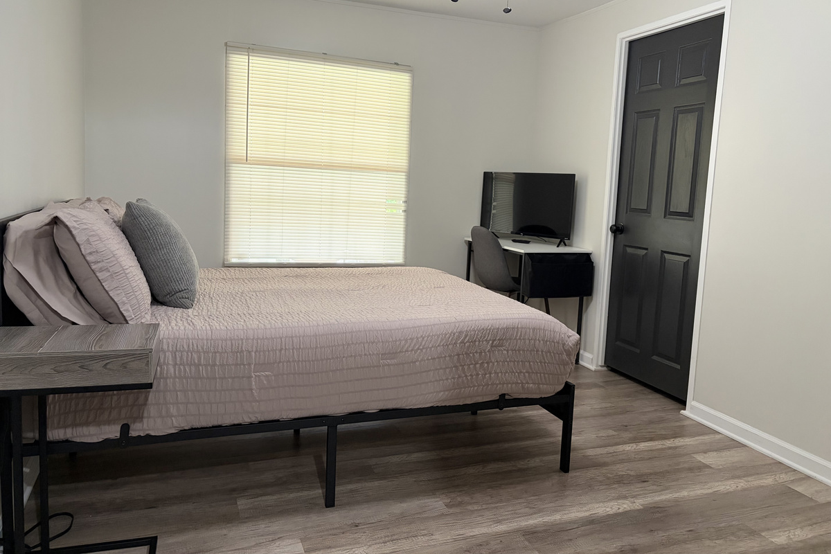 Bedroom 2 - Full size bed