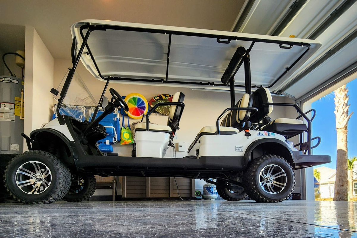 Concientious Guests are Welcome to utilize the Golf Cart by following House and Community Rules for their convenience. 