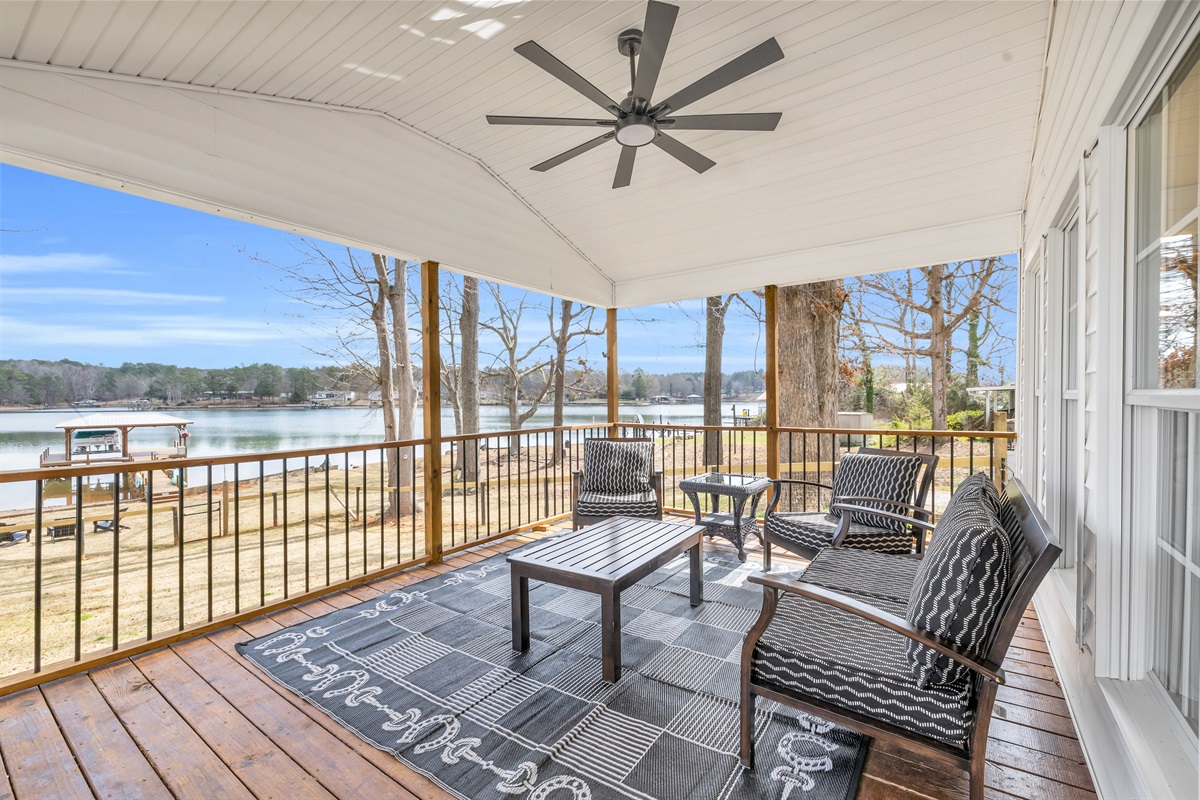 Outdoor covered patio 