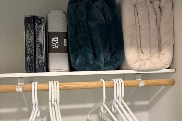 Additional bedding with an air mattress